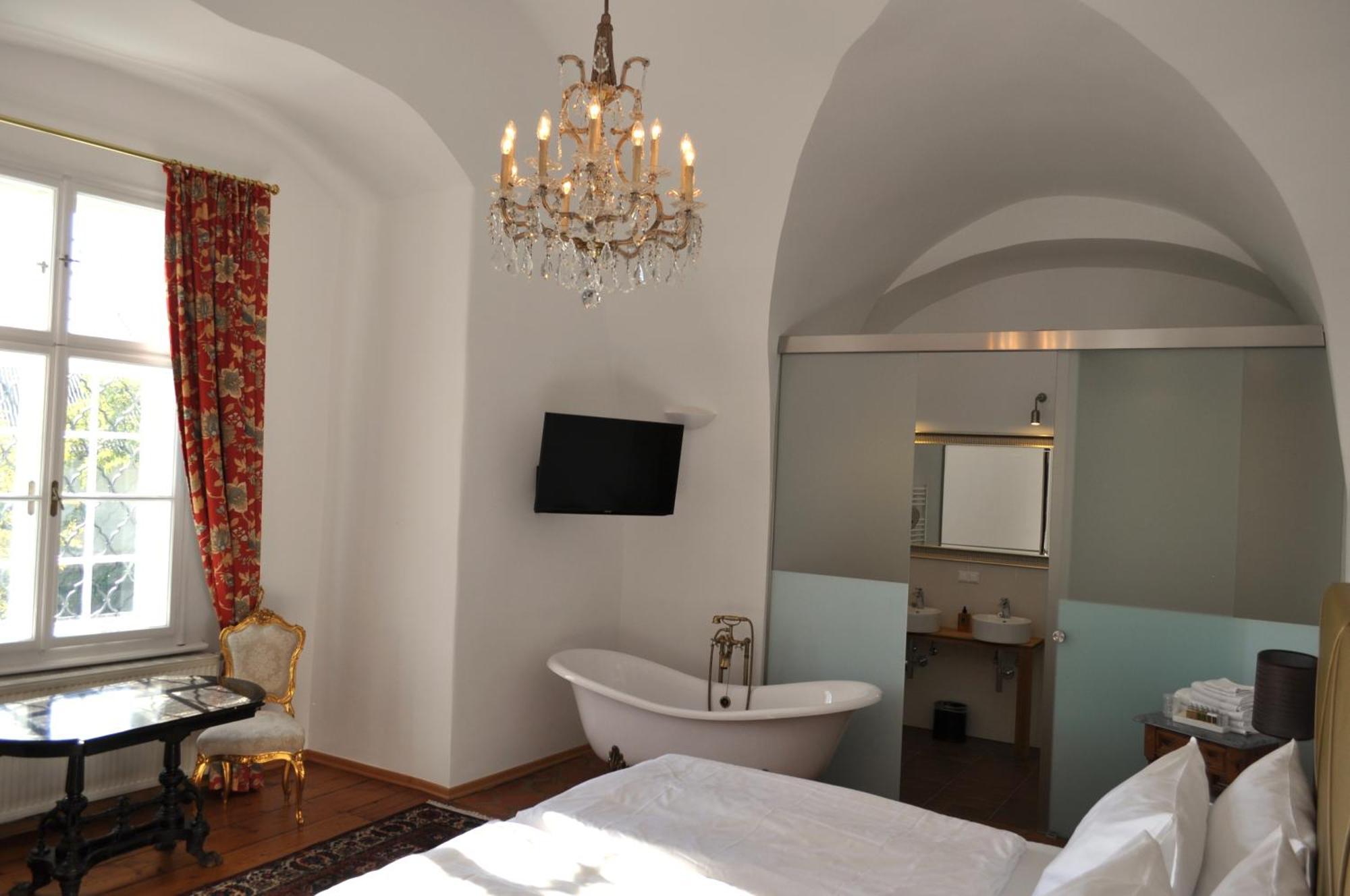 Schlosshotel Mailberg Ngoại thất bức ảnh