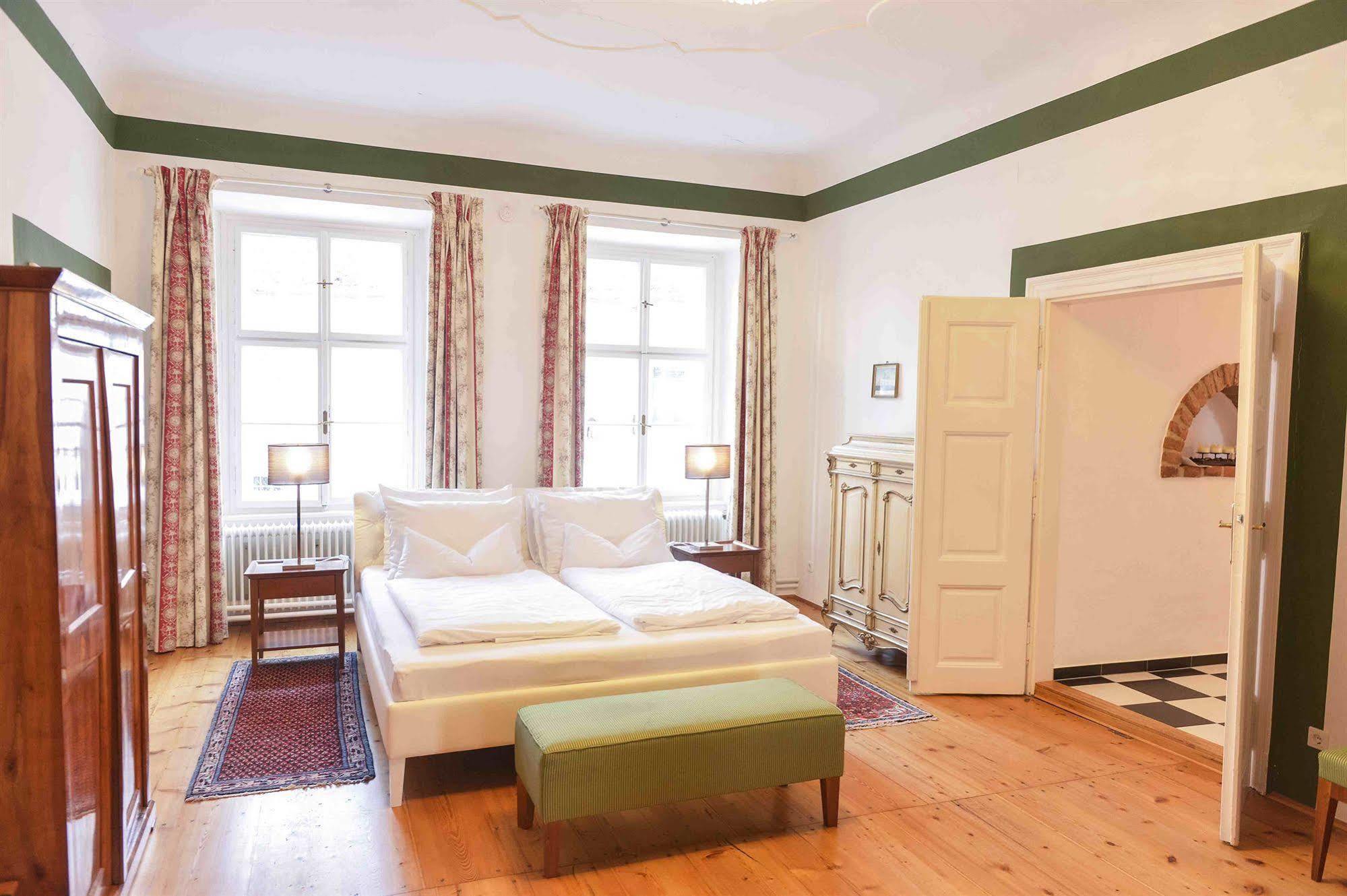 Schlosshotel Mailberg Ngoại thất bức ảnh